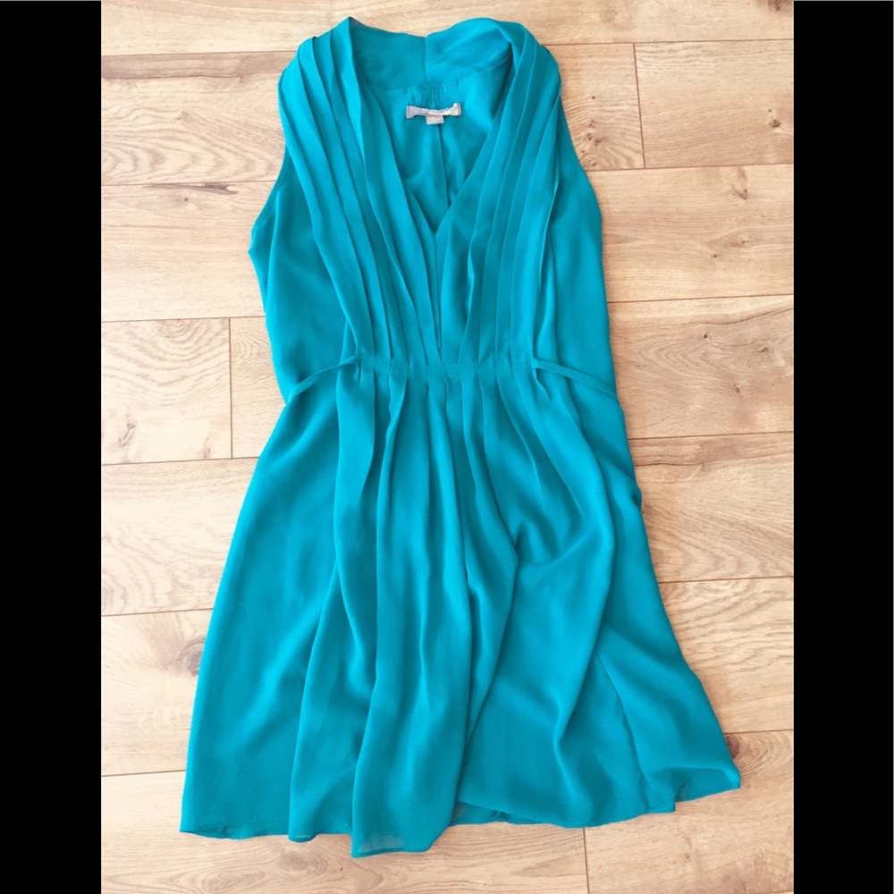 Short sleeveless dress teal with tie back